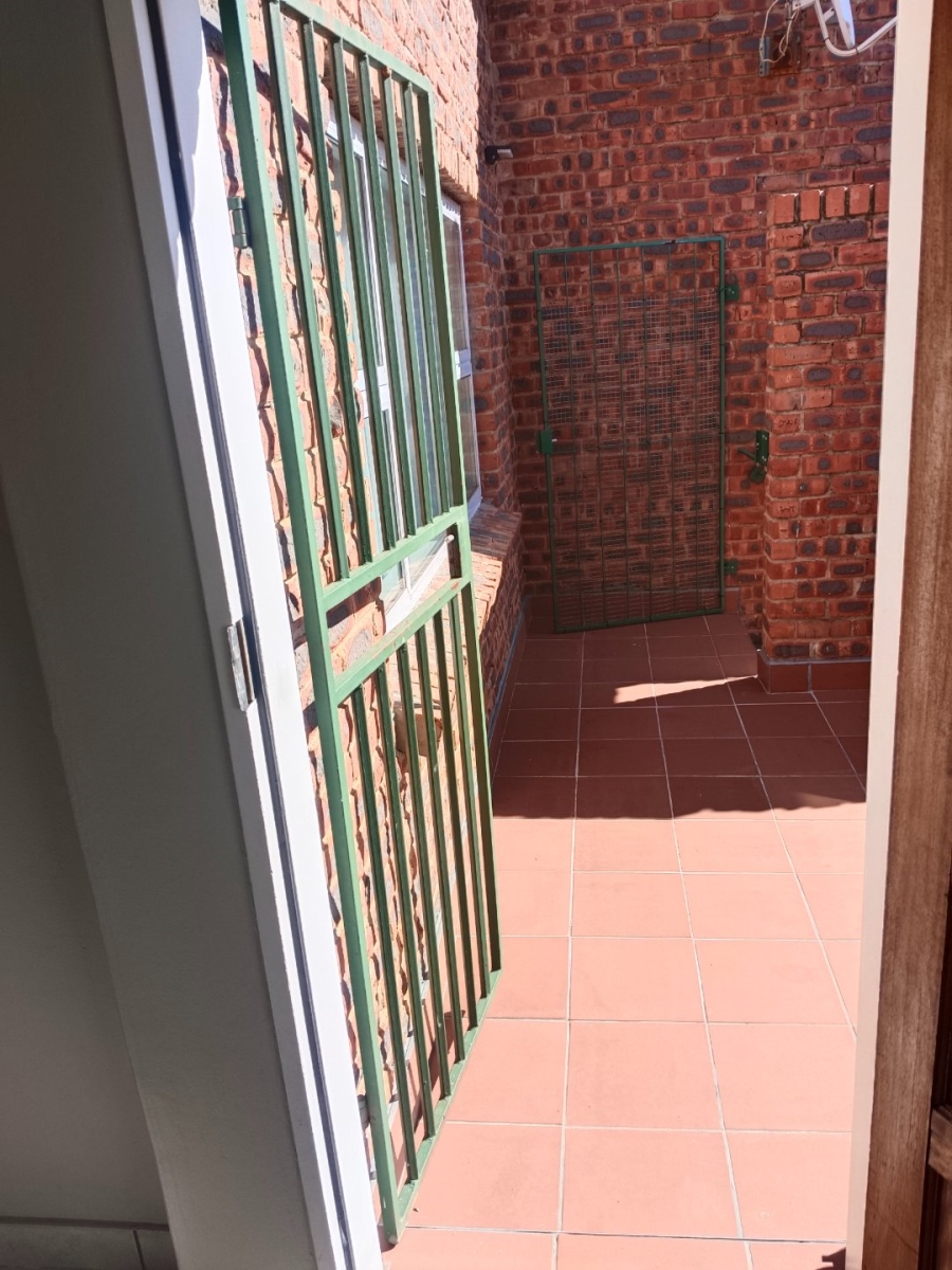 2 Bedroom Property for Sale in Riebeeckstad Free State